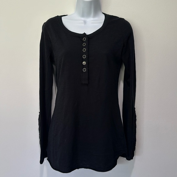 Lace trim long sleeve shirt - Picture 1 of 4